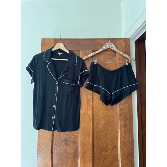 EBERJEY NEW Gisele Relaxed Black Short Set Size Medium - Picture 3 of 8